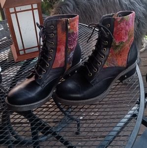 Spring Step L'Artiste Roses Leather Boots S 10.5